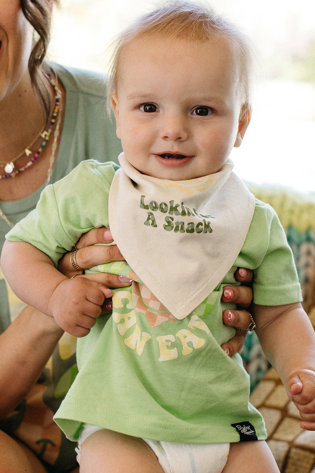 KL+SF Looking for a Snack Bib