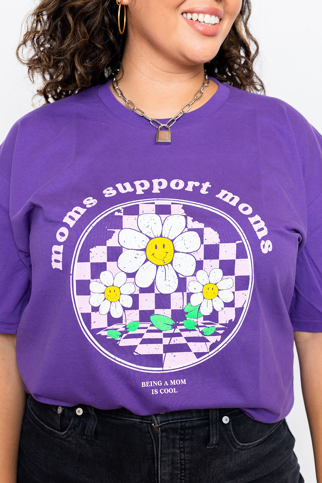 Load image into Gallery viewer, MOMS Support MOMS Purple T-Shirt
